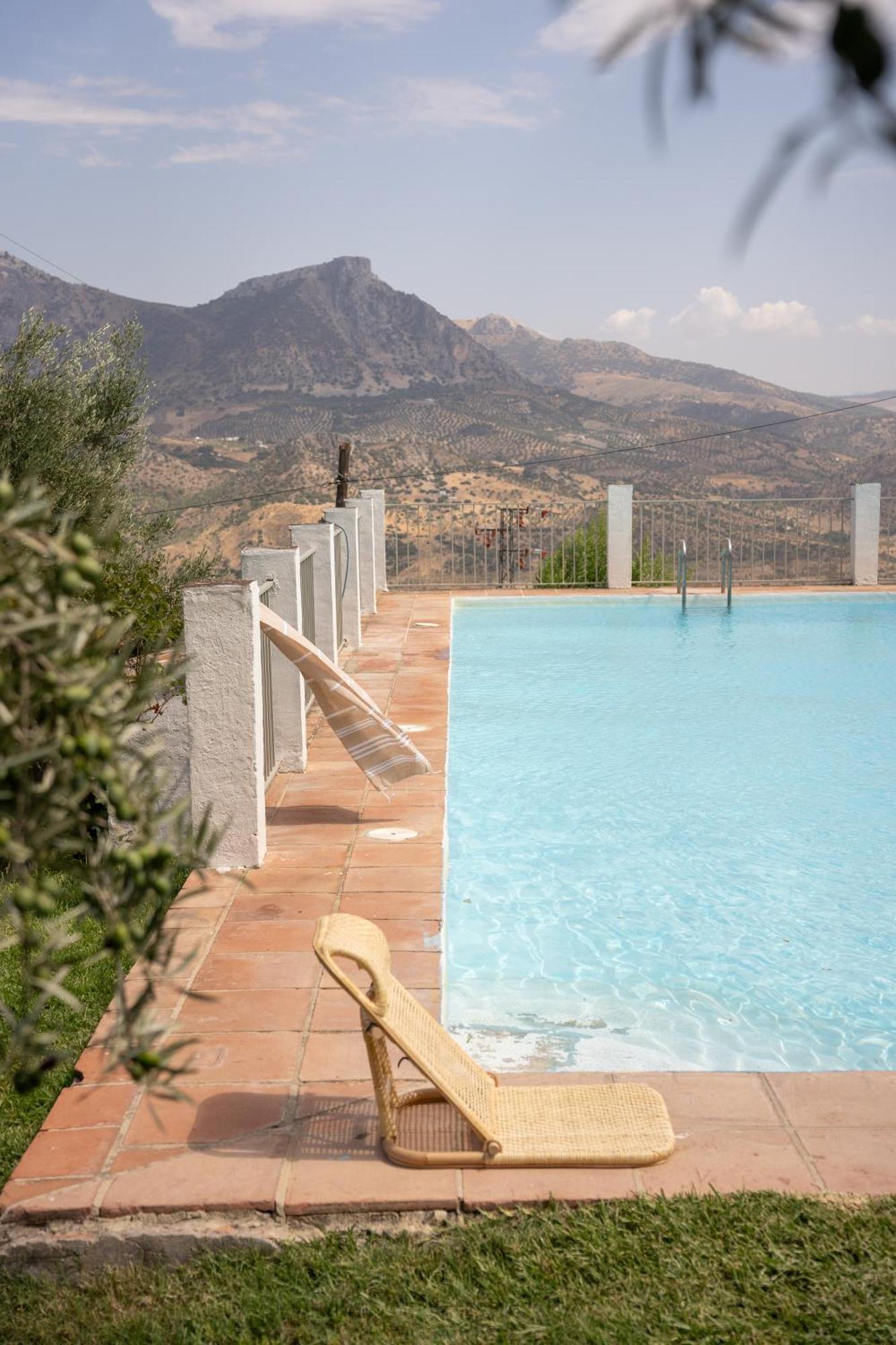 Finca Luca Oliva Zahara De La Sierra Luaran gambar